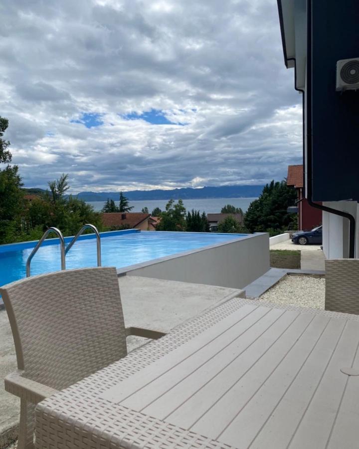 Villa Forest Ohrid เปสตานิ ภายนอก รูปภาพ