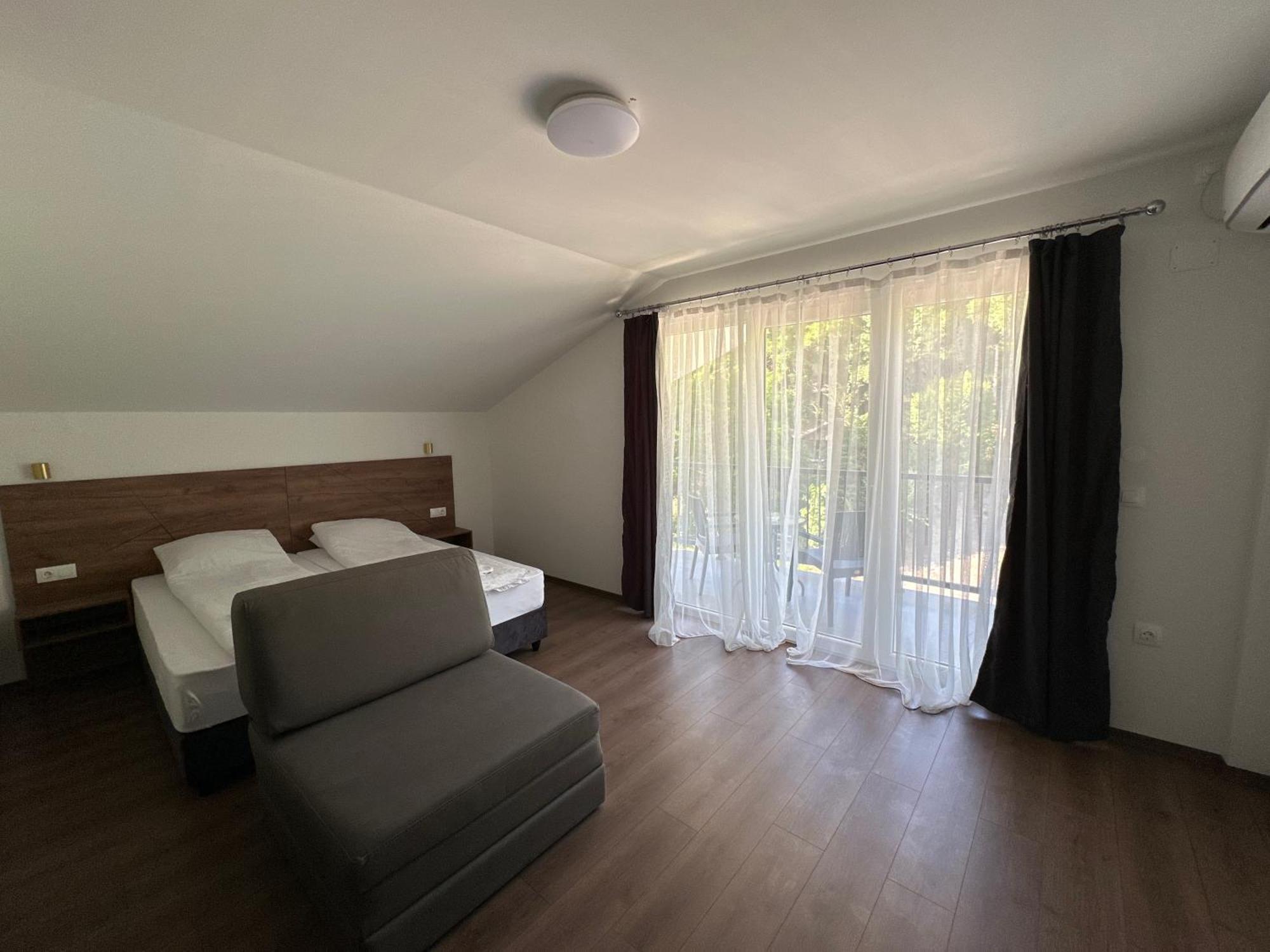 Villa Forest Ohrid เปสตานิ ภายนอก รูปภาพ